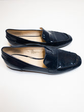Load image into Gallery viewer, Nine West flat pumps in patent navy - IWONA-B
